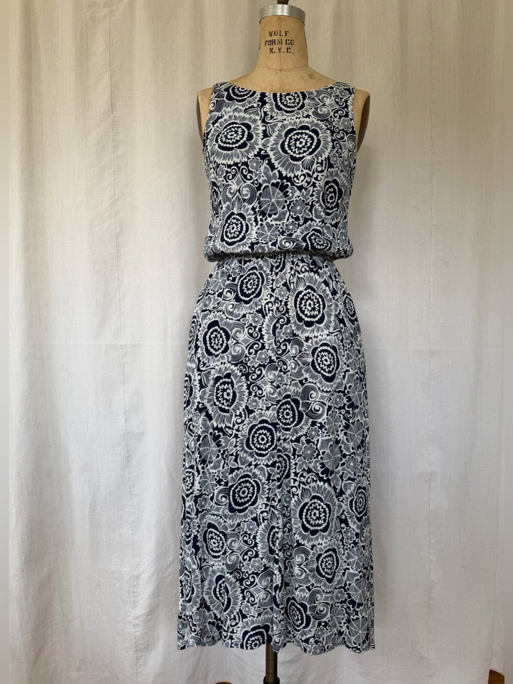 CAbi Navy and White Floral-Print Blouson Maxi Skirt